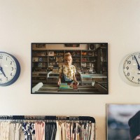 Плакат "34;Просто Постер "34; Девушка с пластинкой 90x120 в подарочном тубусе 945952942291
